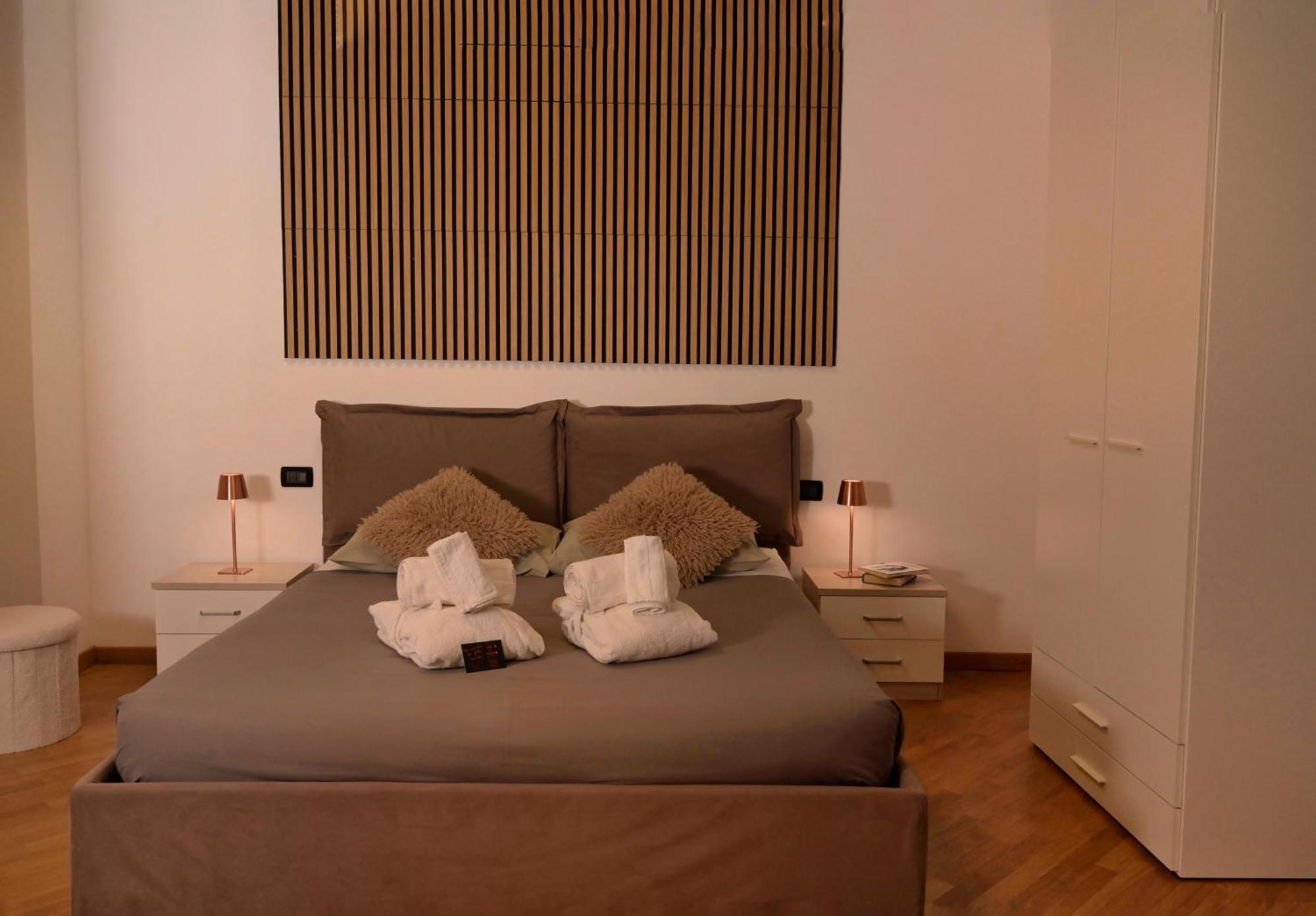 Palace Eight - Suites & Spa Cosenza Exterior foto